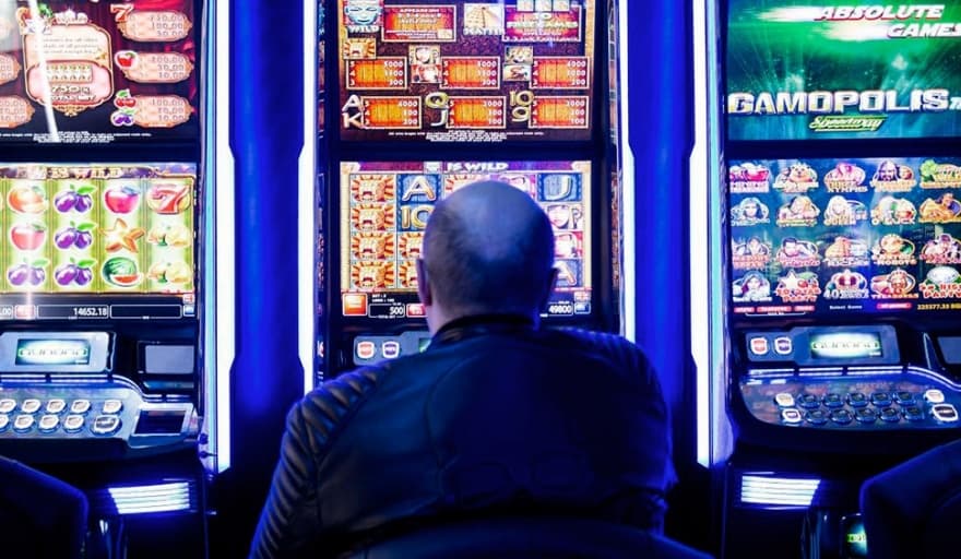 VARELA: MUERTE EN EL BINGO