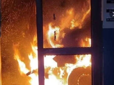 ROBO E INCENDIO EN ESCUELA DE BARRIO MALVINAS