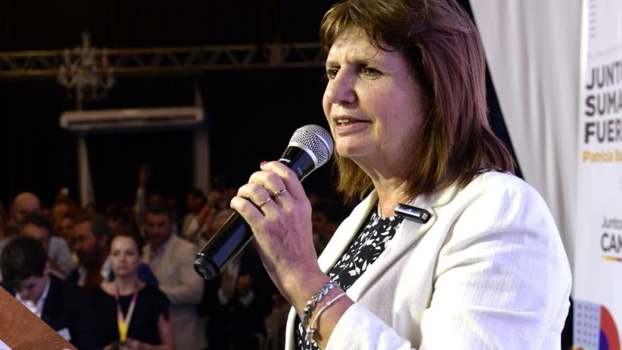 VARELA: FRACASÓ ACTO DE BULLRICH